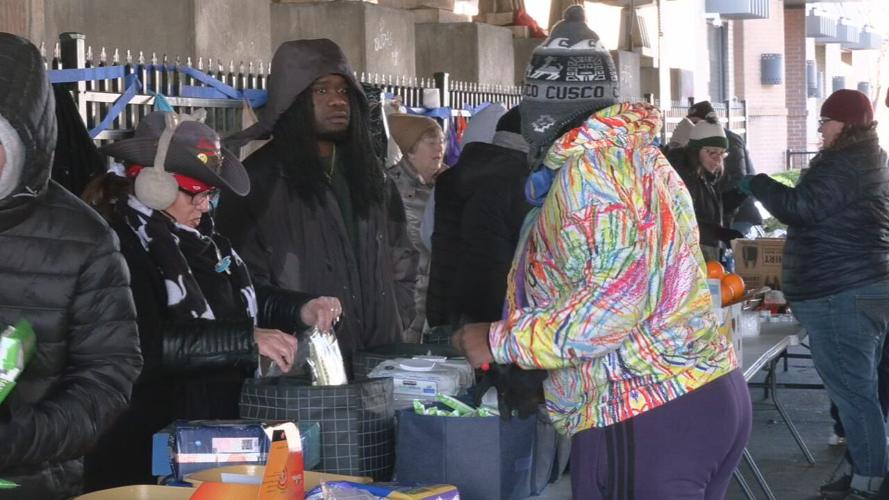 Hip Hop Cares serves meals to homeless - 1.11.26