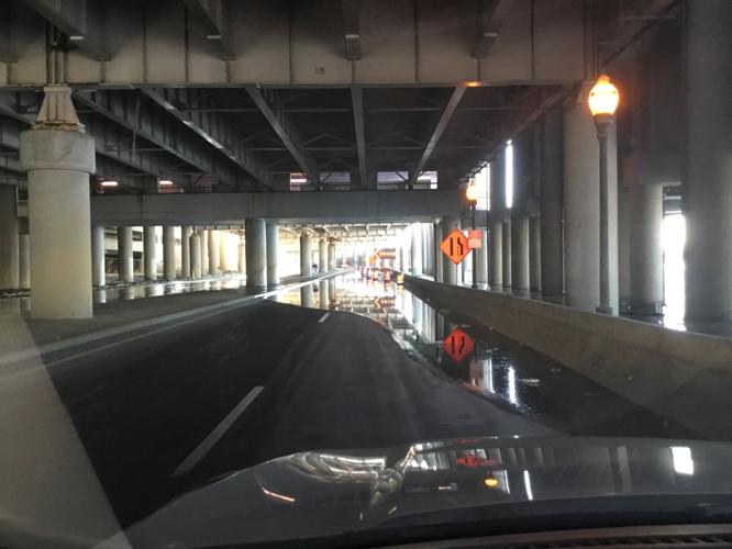 Louisville flooding-River Road at 6th Street.jpg