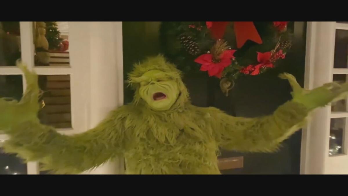 Southern Indiana Couple Creates Their Own Holiday Cheer With Baby There S Covid Outside Music Video Community Wdrb Com