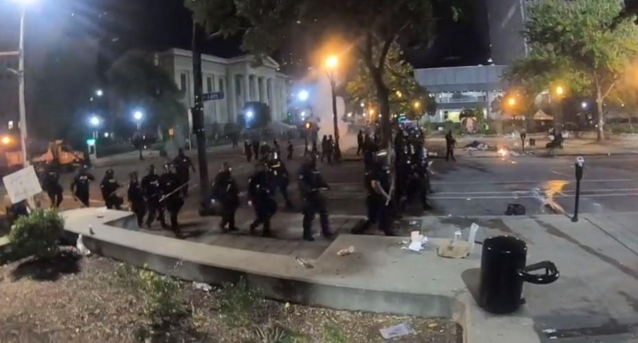 DOWNTOWN LOUISVILLE-PROTESTERS-JEFFERSON SQUARE PARK-9-23-20-25.JPG