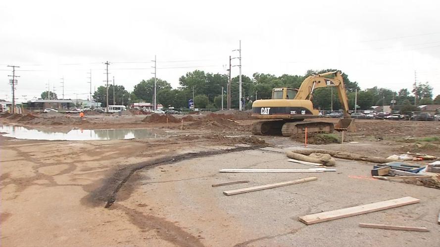 Construction at Hikes Point shopping center