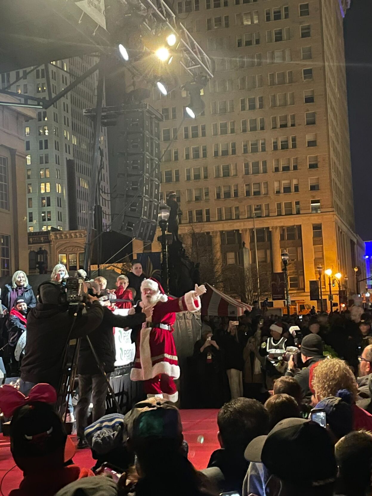 Light Up Louisville 2022 (11)-Jailen pic.jpg