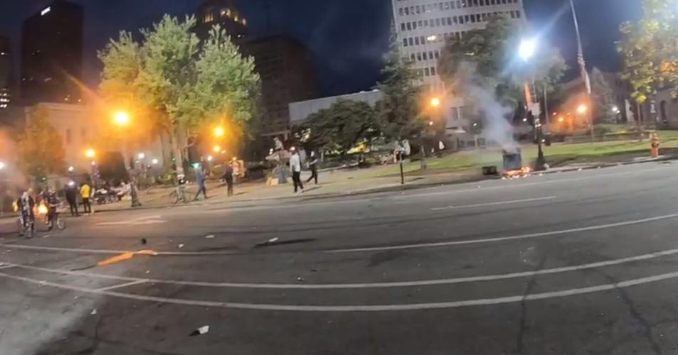 DOWNTOWN LOUISVILLE-PROTESTERS-JEFFERSON SQUARE PARK-Fires-9-23-20-8.JPG