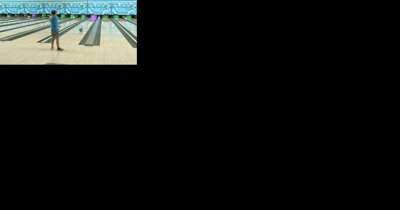 JCPS families take advantage of free bowling at Executive Strike and Spare - Vimarsana News