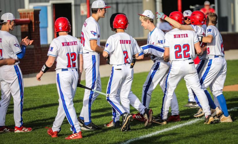 Brayden Mouser with team