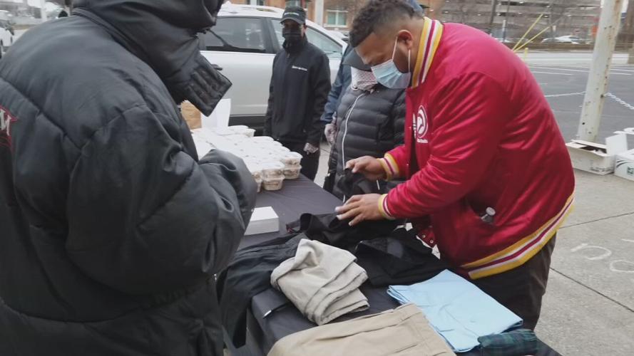 Amazing Childcare-Simple Greek-Feeding the homeless 3.jpeg