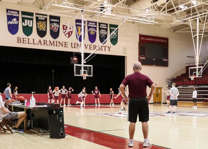BELLARMINE_PRACTICE_7596.jpg