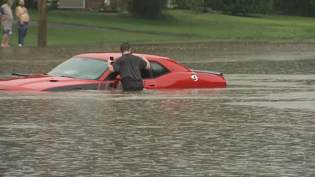 Heavy Rain Causes Flash Flooding In South Louisville News Wdrb Com