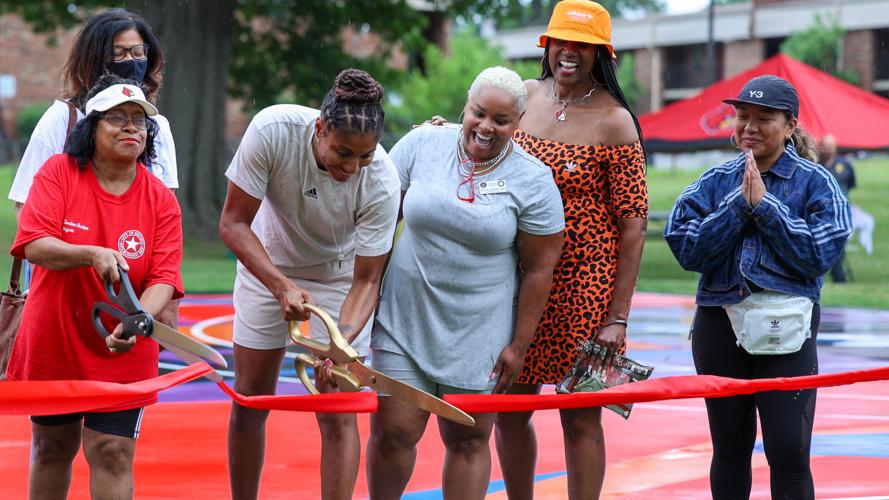 Angel McCoughtry Court-36.jpg