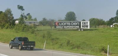 Lion's Den sign