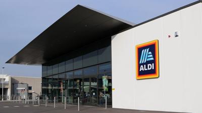 Aldi Grocery Store Entrance