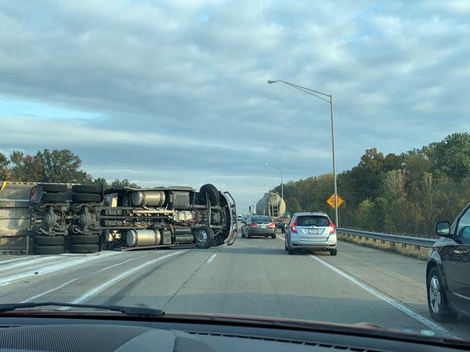 INTERSTATE 65 CRASH NB NEAR 265 - 10-21-2020 2.jpg
