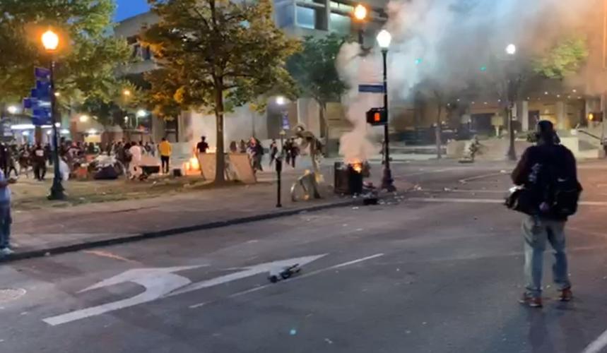 DOWNTOWN LOUISVILLE-PROTESTERS-JEFFERSON SQUARE PARK-Fires-9-23-20-4.JPG
