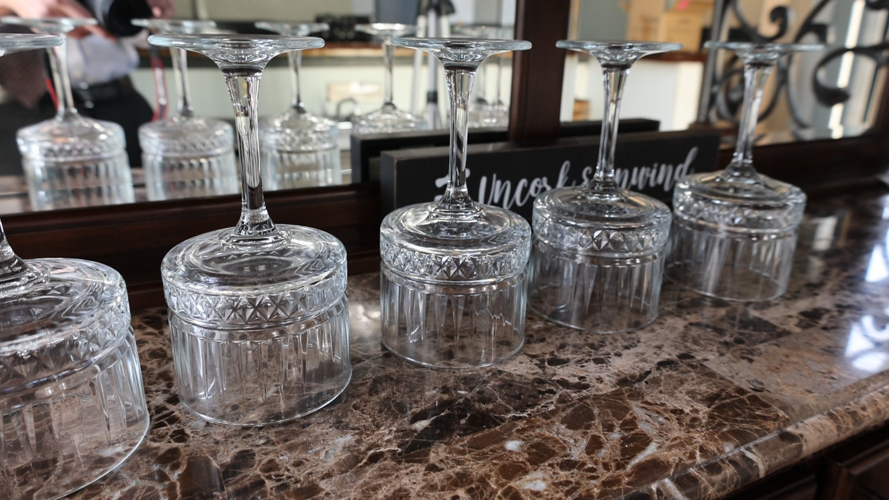 La Vigne Wine Bar glasses