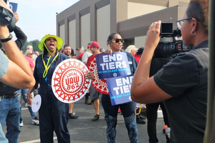 UAW practice picket KTP hall 8-24-23 (1).JPG