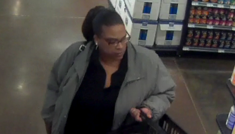 ST MATTHEWS POLICE WHOLE FOOD ROBBERY SUSPECTS 4-19-19 3.png