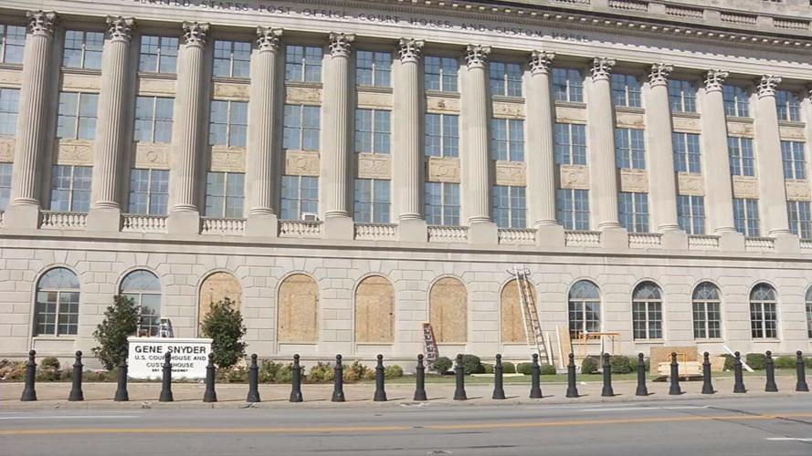 FEDERAL COURTHOUSE IN LOUISVILLE BOARDED UP  9-19-2020  (2).jpeg