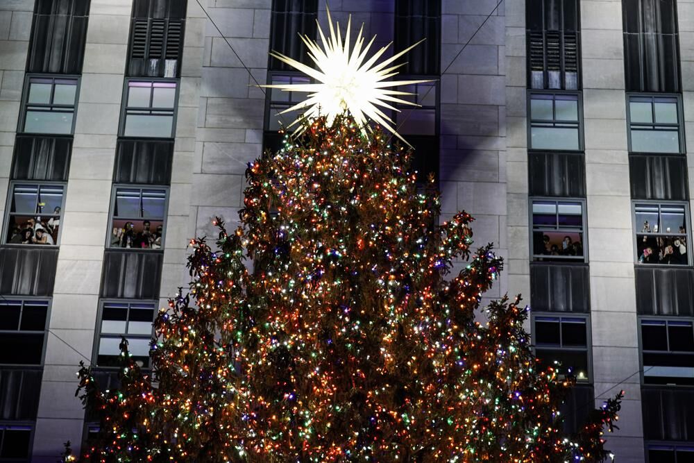 Rockefeller Center Tree Lighting 12 1 21 Ap Jpeg Wdrb Com