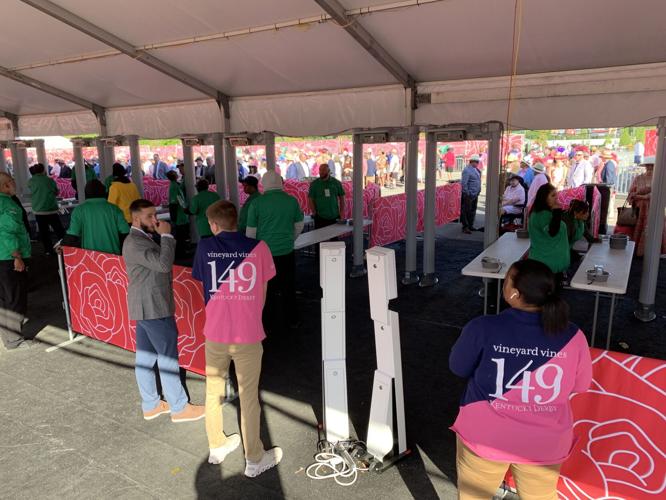 OAKS - CROWDS 5-5-2023 MORE  (1).JPG