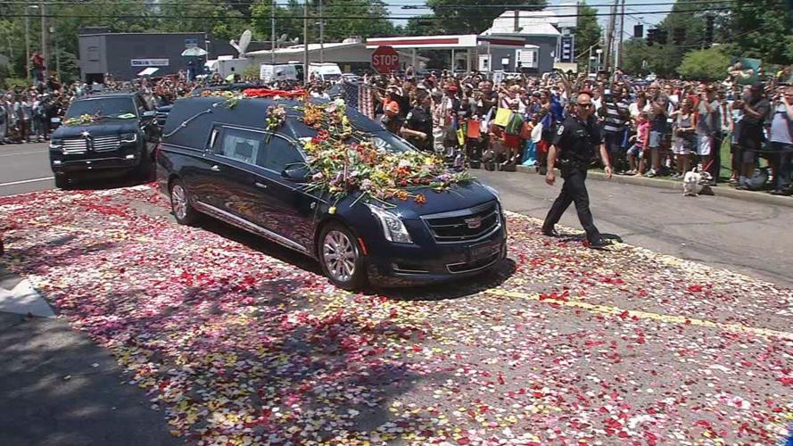 Muhammad Ali funeral citywide procession June 2016 finish at Cave Hill