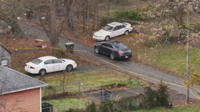 LMPD AT 23RD AND CHESTNUT - 12-18-2025 5.jpeg