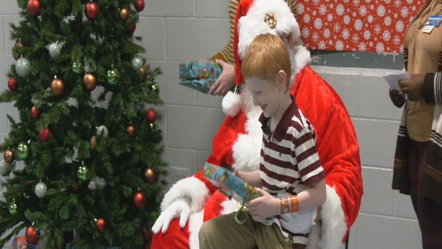 LMDC family Christmas 12-18-24