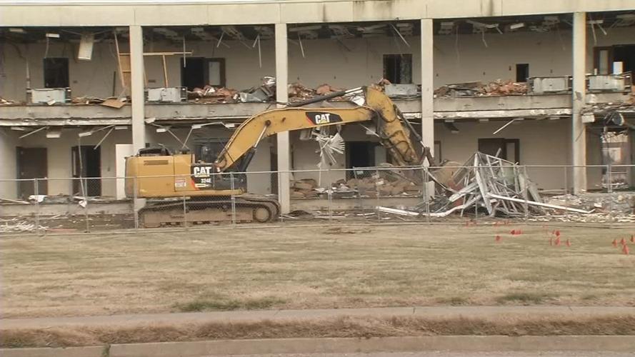 KYTC building being demolished 2-19-19