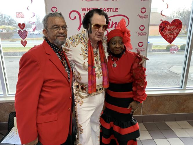 WHITE CASTLE VALENTINES DAY - KK - 2-14-2023 (13).JPG