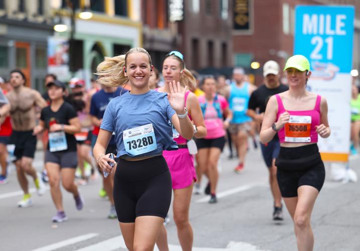 Katrina Nickell runs in marathon.JPG