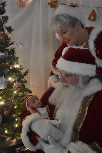 Santa visits NICU babies at UofL Health (14).JPG