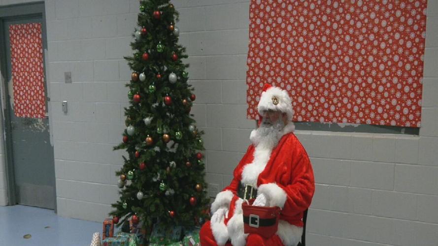 LMDC family Christmas 12-18-24