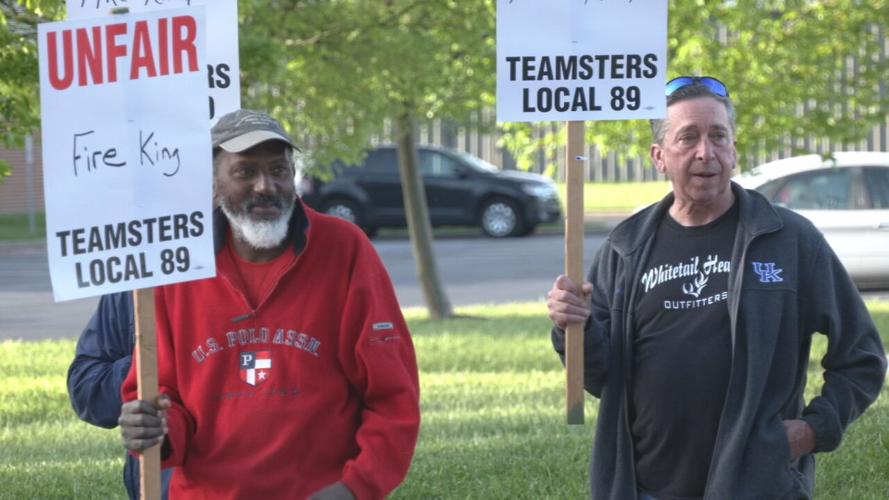 Members of Teamsters Local 89 on the picket line at New Albany's FireKing International