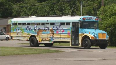 Hardin Co. Schools delivering lunch to ensure no one goes hungry