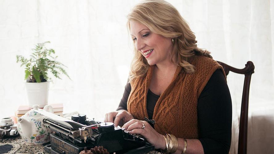 Delilah radio host 2