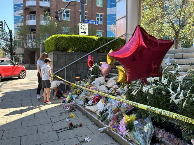 LOUISVILLE SHOOTING MEMORIAL CROSSES - FLOWERS - 4-13-2023  (13).jpg