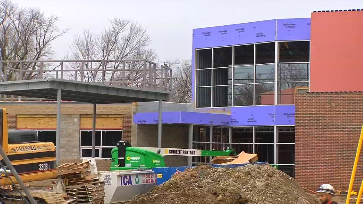 Teachers get first look inside new downtown Jeffersonville elementary