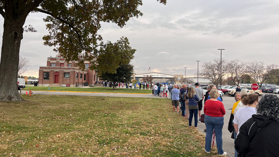 Early voting lines at Bowman Field