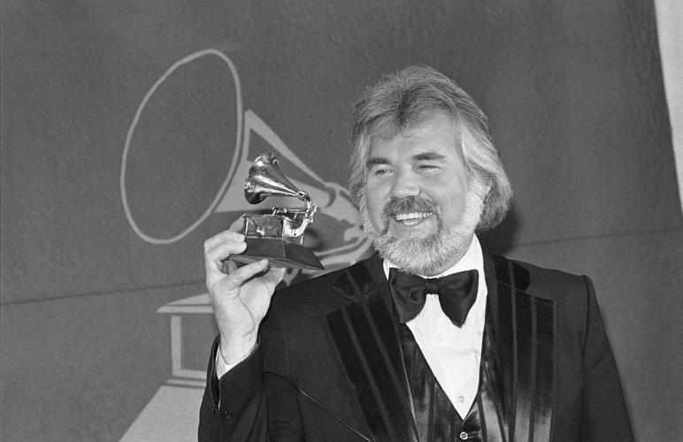 KENNY ROGERS - COURTESY KENNY ROGERS ON FACEBOOK 2.jpg