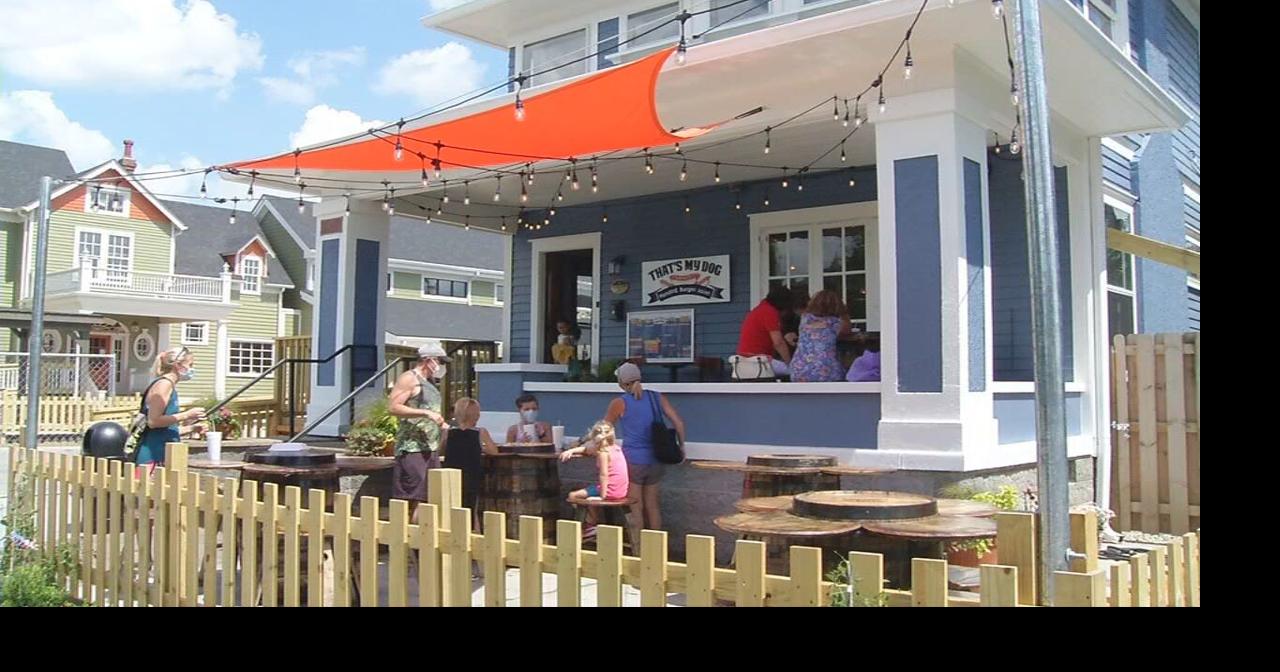 New Jeffersonville hot dog restaurant sees success after opening during pandemic News from
