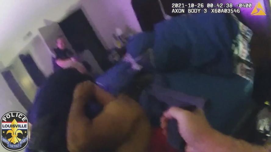 LMPD BODY CAM  - RIVER BEND 10-26-2021 (3).jpeg