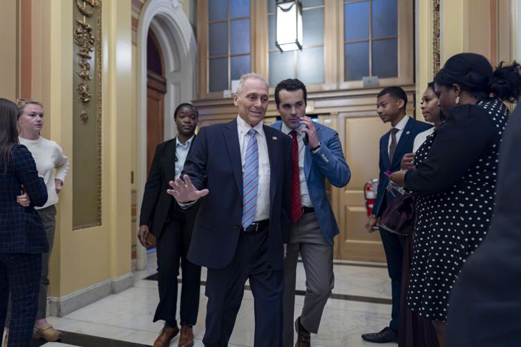 Congress passes temporary bill to avoid shutdown as lawmakers punt