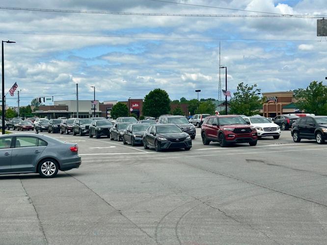 Congestion on Veterans Parkway - May 21, 2025.jpg