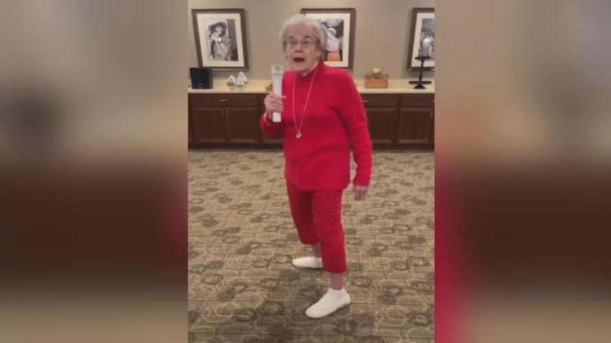 ARCADIA SENIOR LIVING BOWLING GREEN - VIRAL VIDEO  (2).jpeg