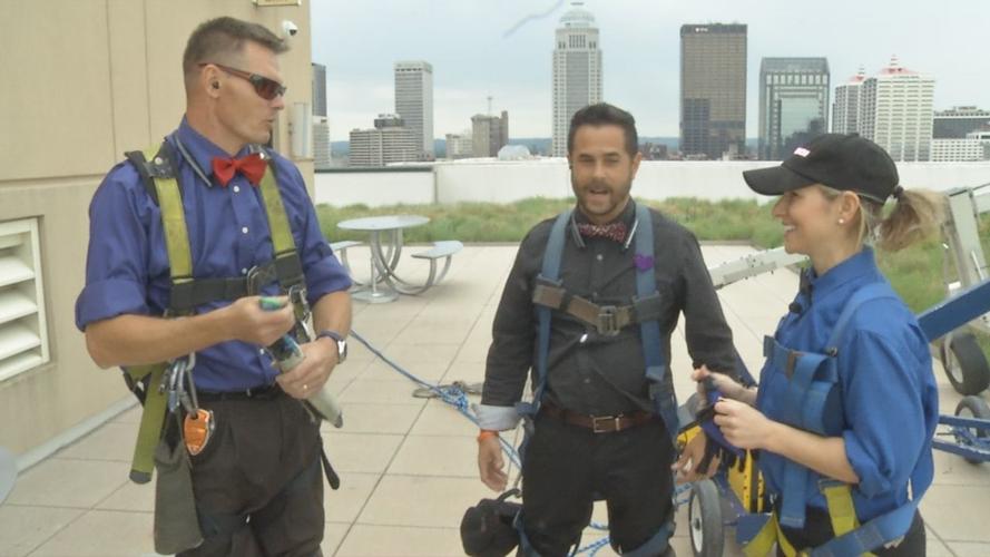 GINA ON THE JOB: Window Washer