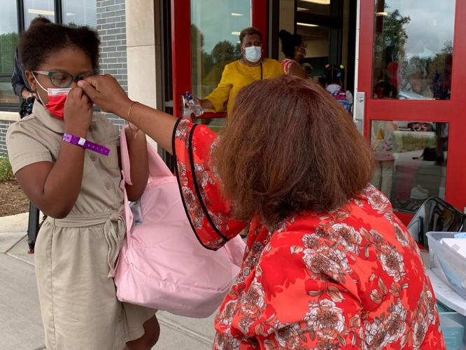 Indian Trail Elementary 202223 jcps mask.jpg