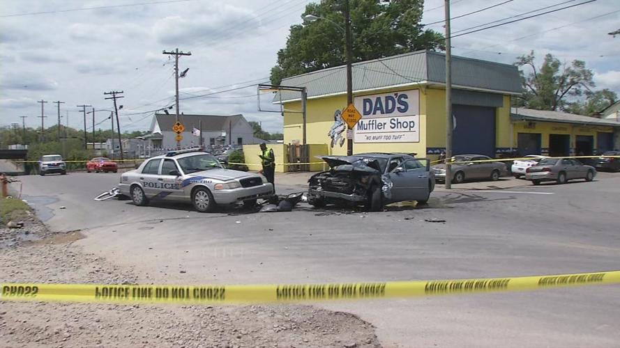 LMPD CRASH - 30TH AND MARKET 5-12-2020  (3).jpg