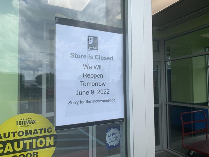 Car into Clarksville Goodwill Outlet-6.jpg