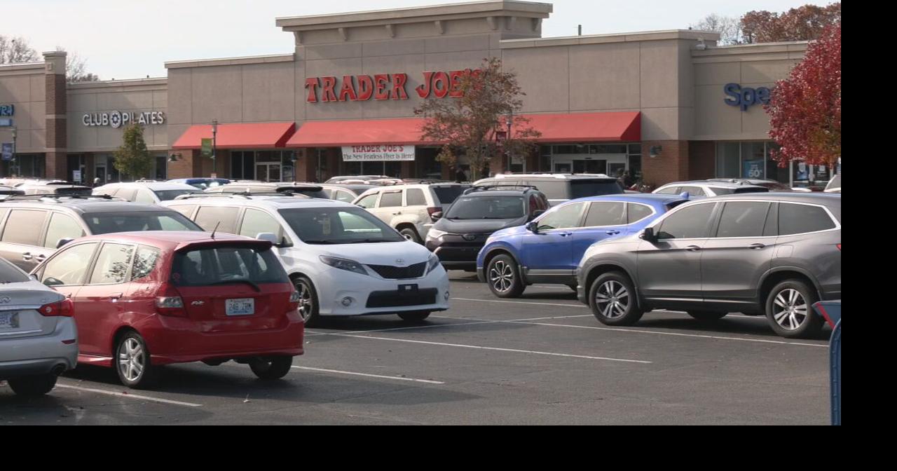 Trader Joe's Workers Seek to Form a Union - WSJ