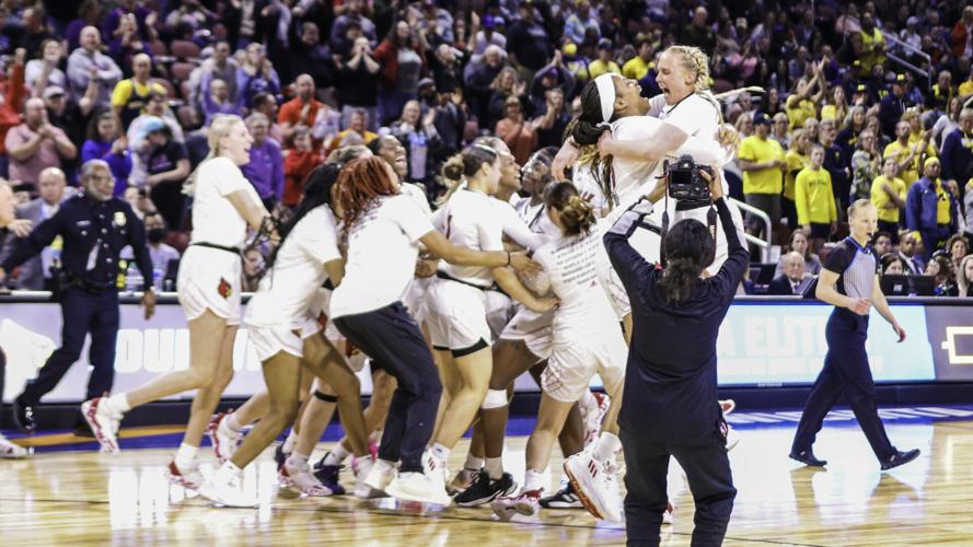UofL celebrates Elite Eight win against Michigan
