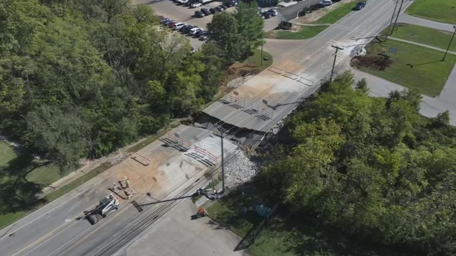 Plantside Drive in Jeffersontown collapsed - Drone photo 10-9-25